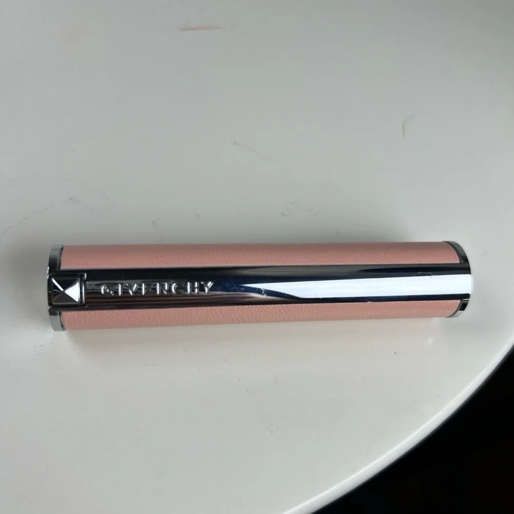 NWOB GIVENCHY LE ROSE PERFECTO 3 IN 1 COUTURE BALM SHADE 304 COSMIC PLUM